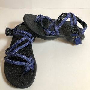Chaco blue women size 5